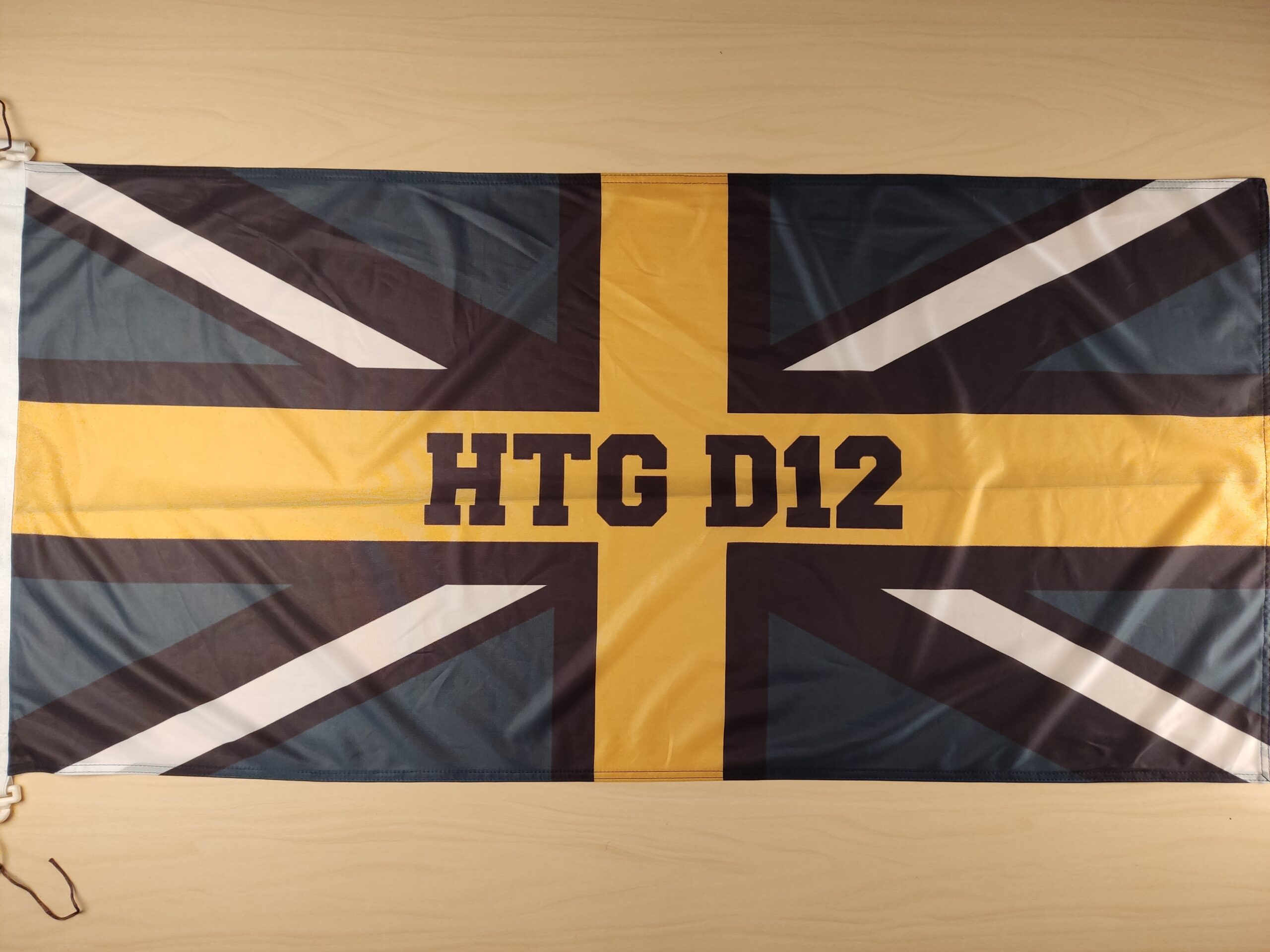 D12 lipp